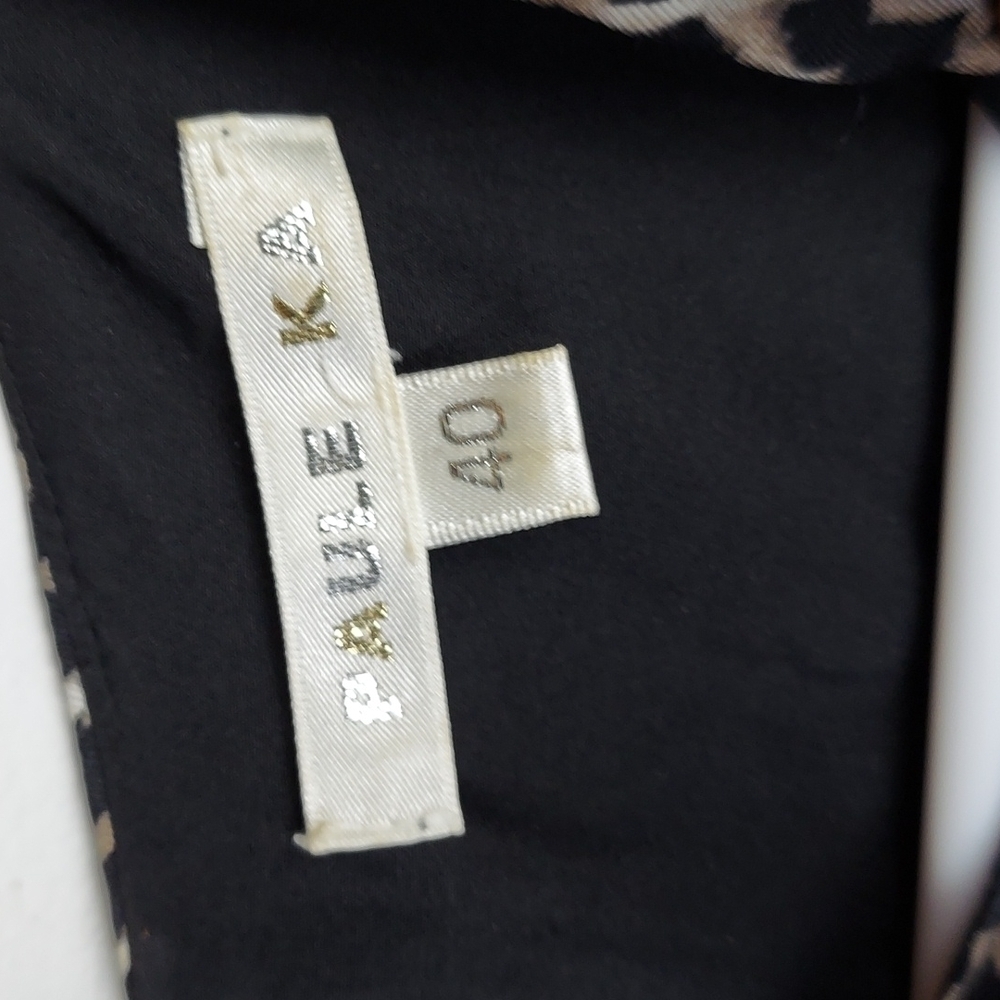 Paule Ka Sleeveless Blouse - Picture 2 of 4